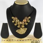 Handcrafted Odisha Tribal Dhokra Leaf Pendant Necklace with Earrings – Hema